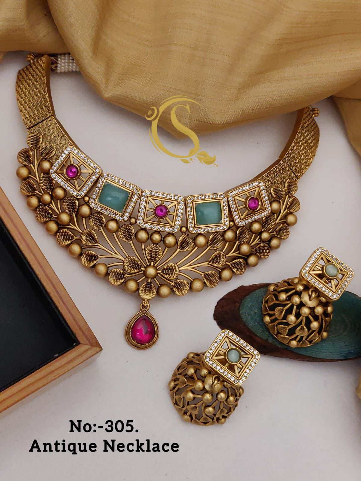 S-10: Matte Gold Choker Set