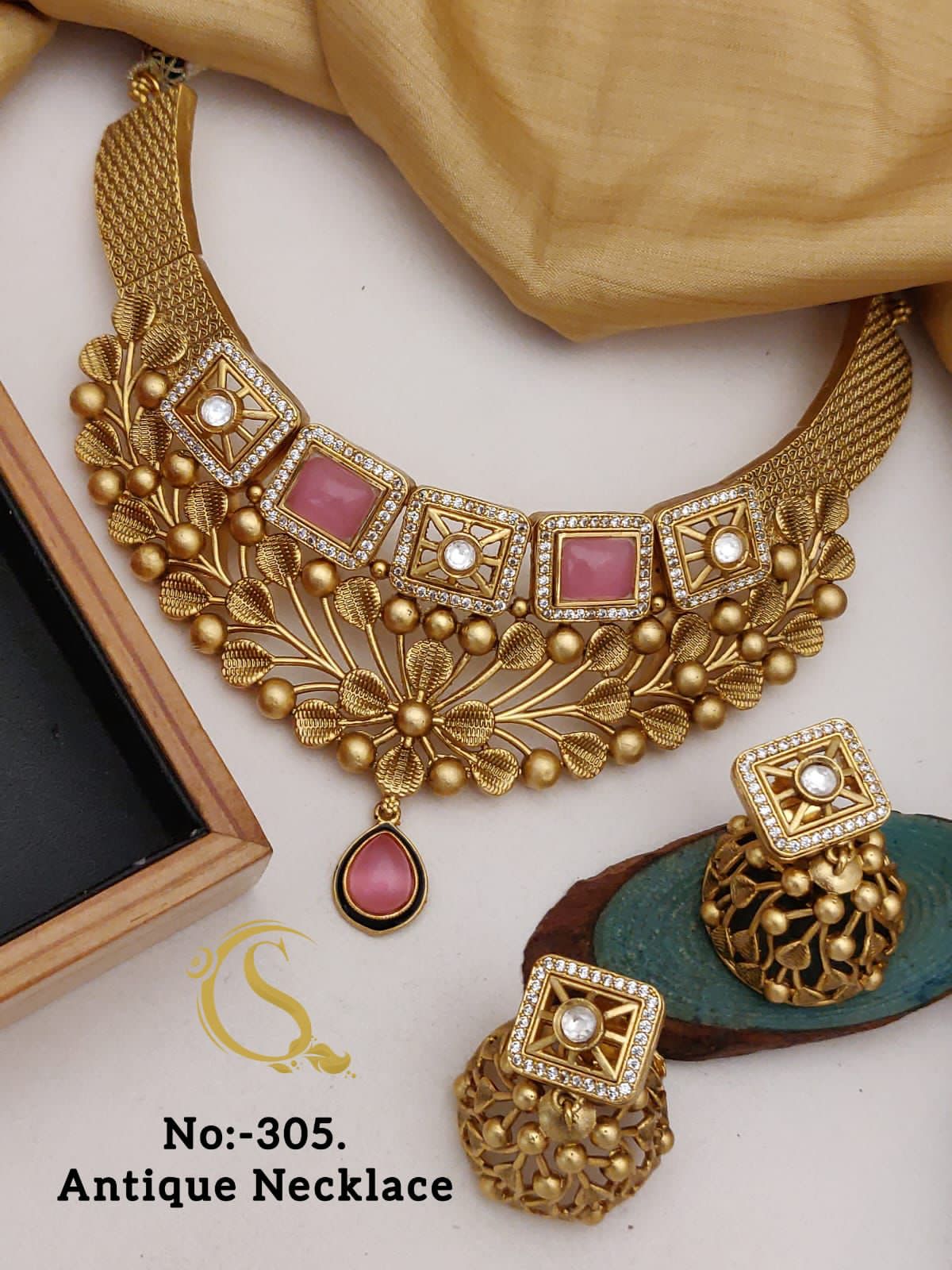 S-10: Matte Gold Choker Set